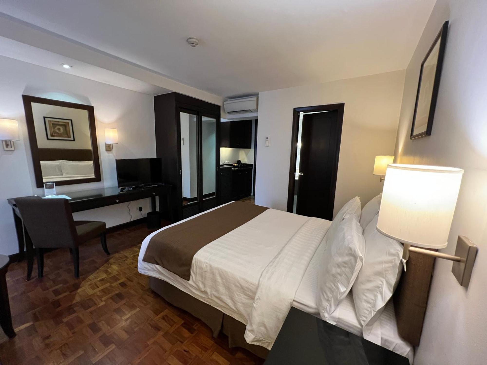 Garden Makati 4* Makati City
